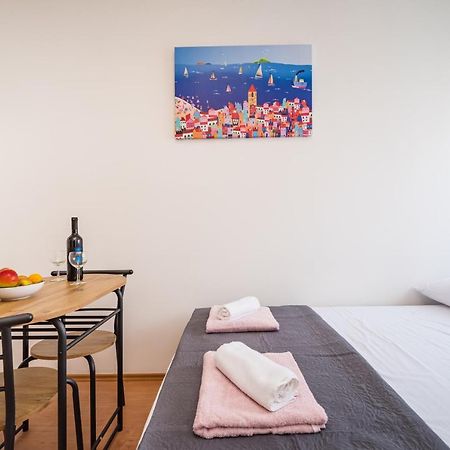 Studio And Rooms Zadar City Wall ภายนอก รูปภาพ